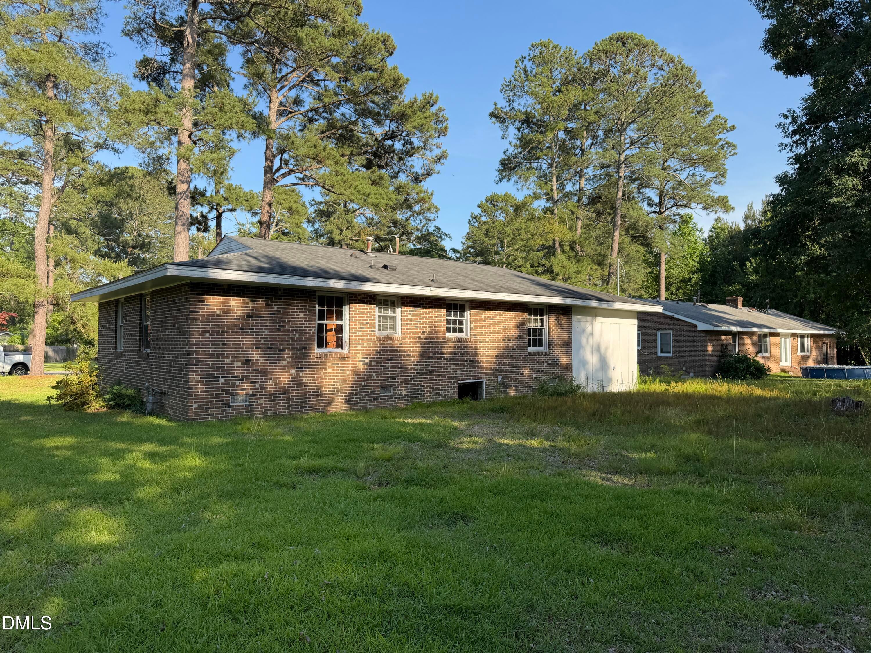 4216 Larkspur Road