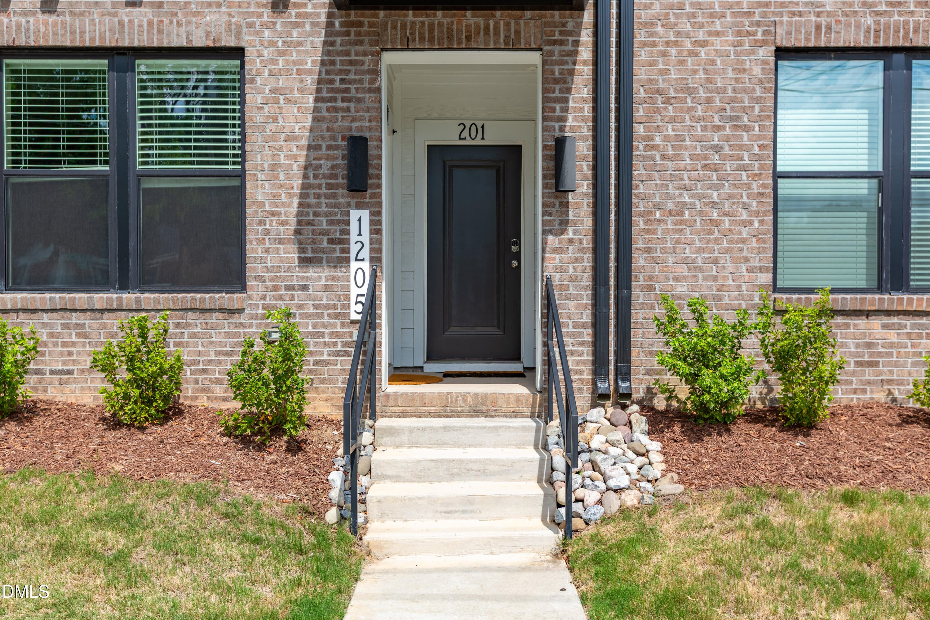1205 S Blount Street 201