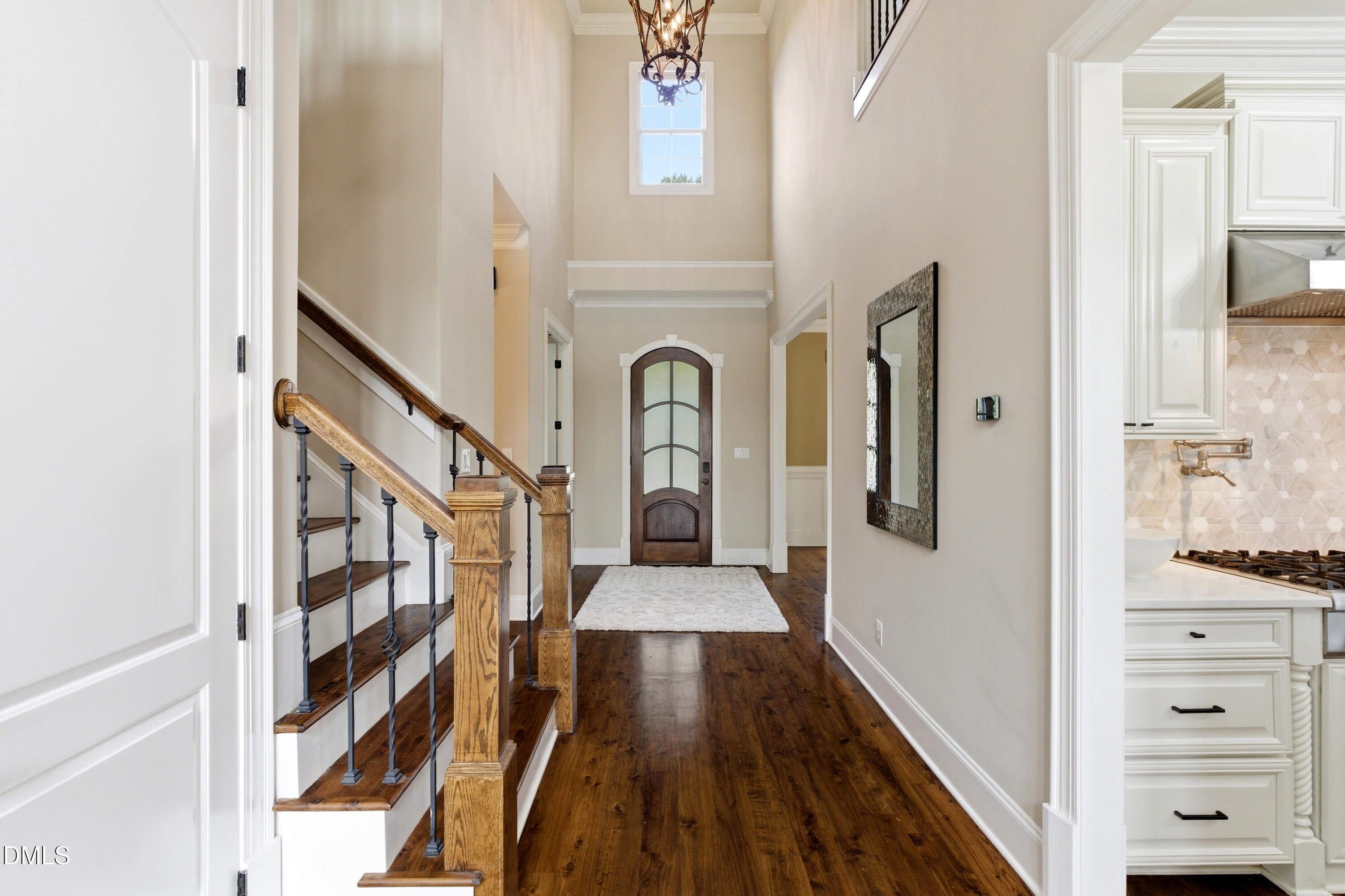 2515 Village Manor Way