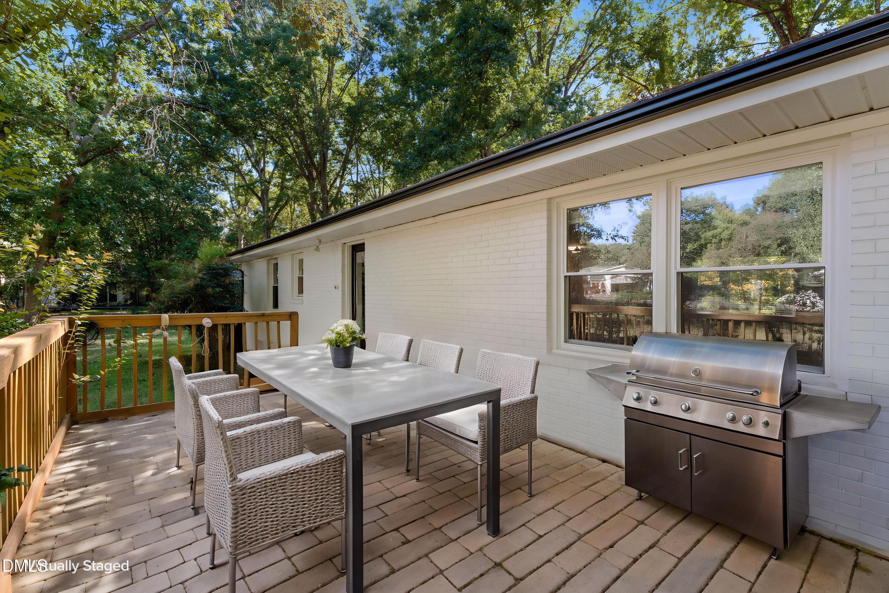 3009 Hickory Road