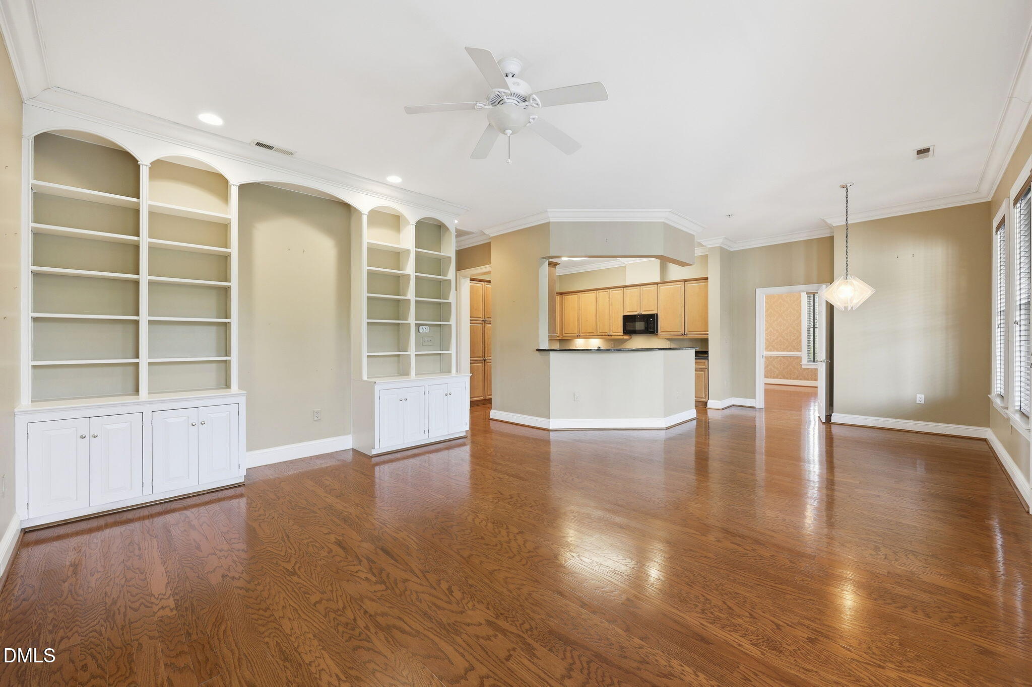 2801 Glenwood Gardens Lane 303