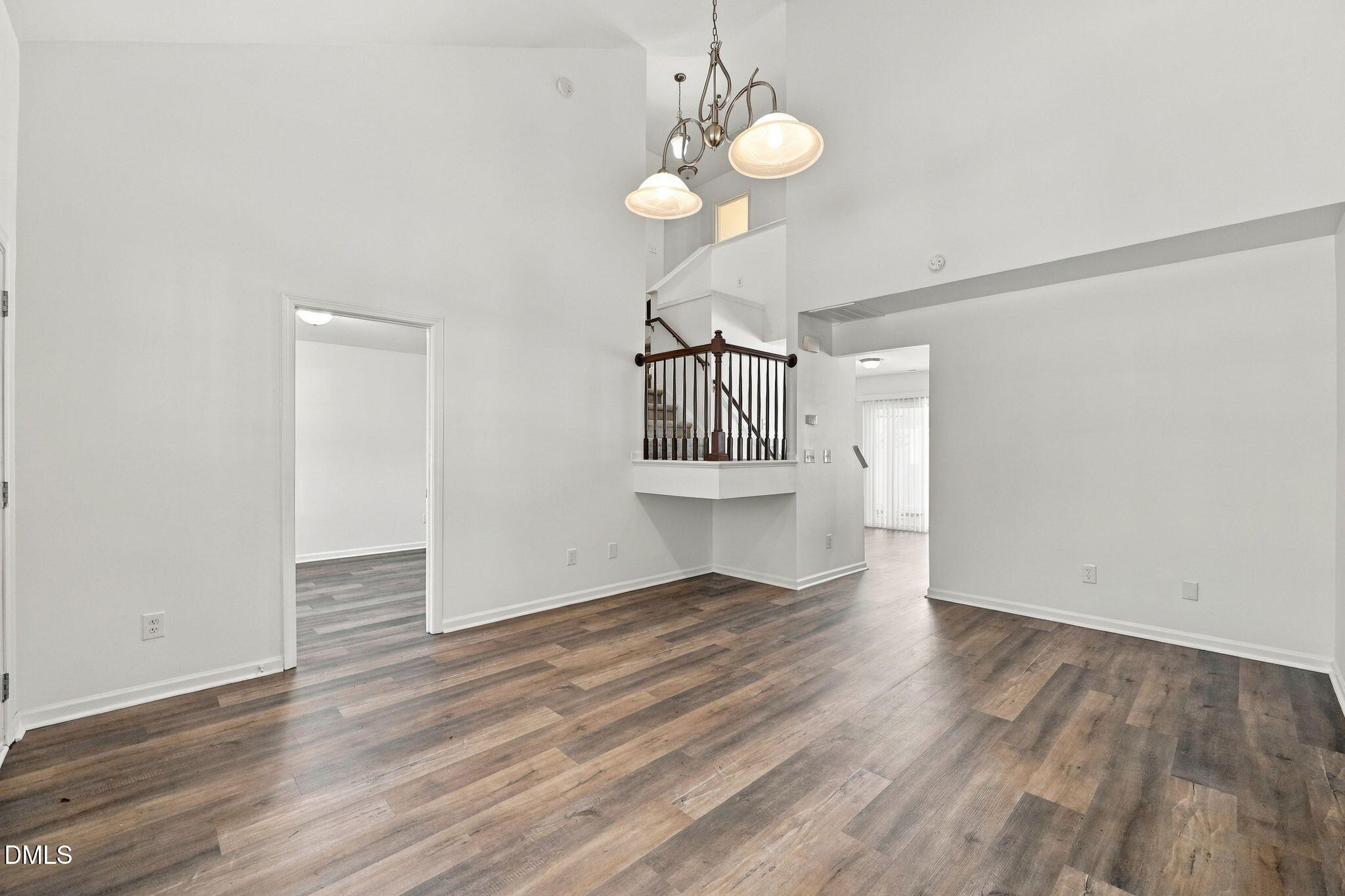 8009 River Water Court