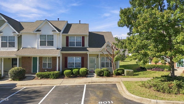8009 RIVER WATER CT, RALEIGH, NC 27616 - Image 50ee58bbe73196d4d1515dfa6fd24a0a/3736660220