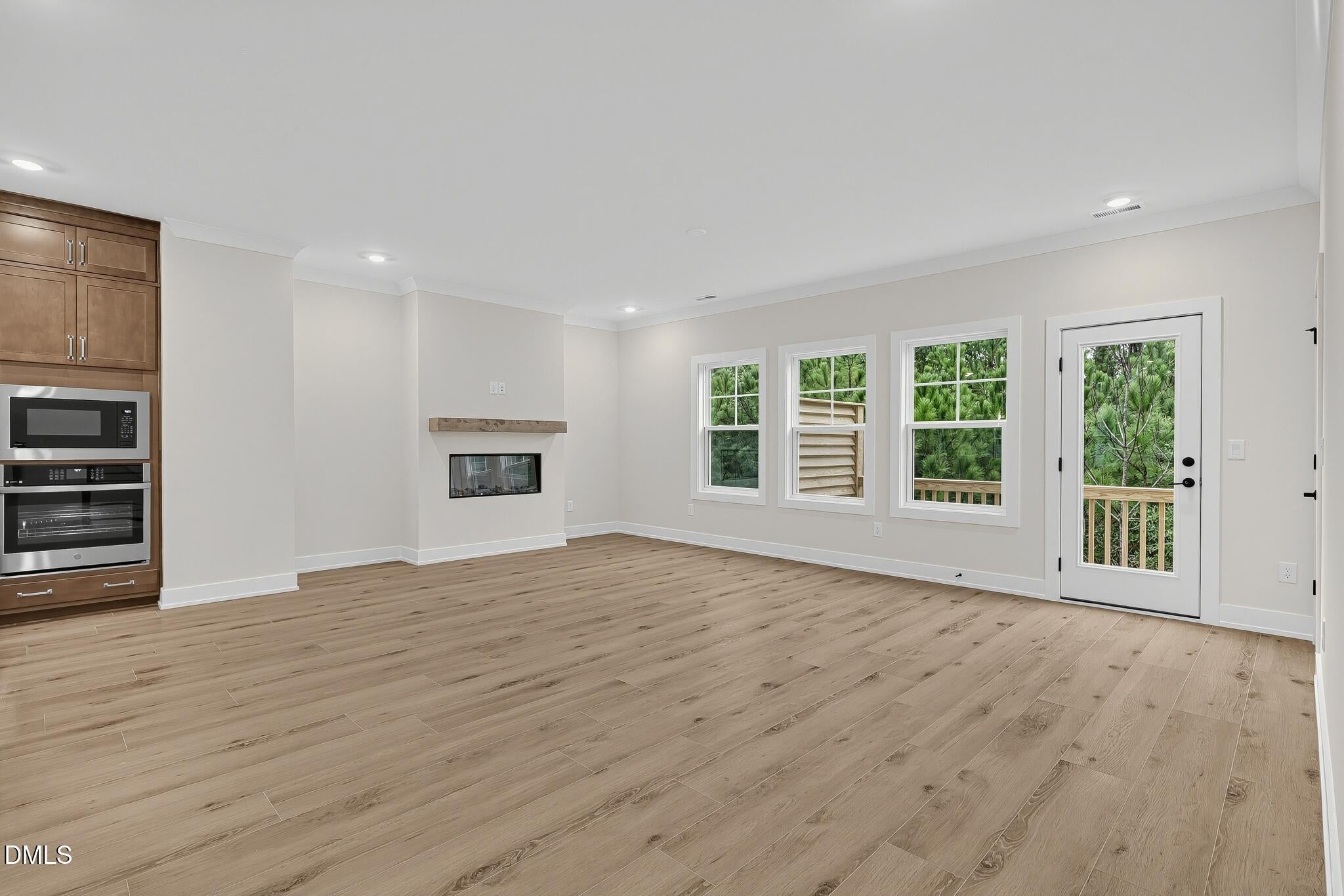 725 Mildred Oaks Court