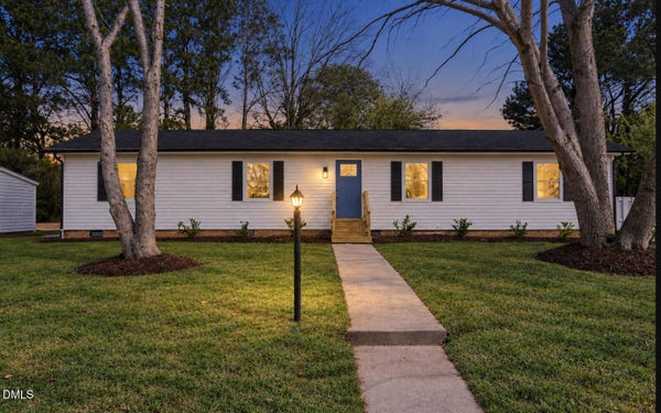 8 BAIR CIR, DURHAM, NC 27704 - Image 516cd9d15ab9d3c0ec6fb6a1d0d198c5/622311353