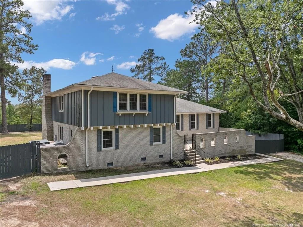 389 Myra Road
