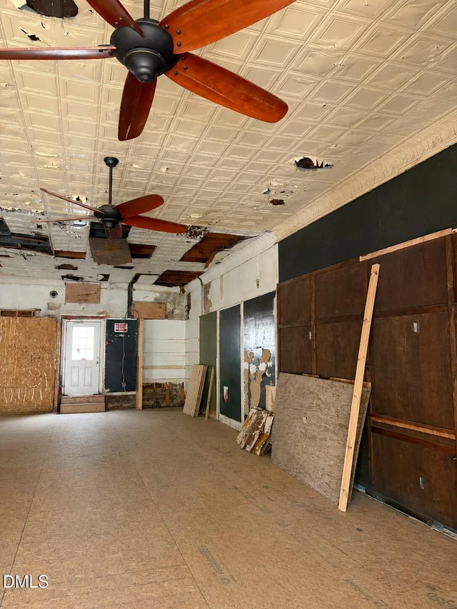 105 N Churton Street, photo 4 of 5