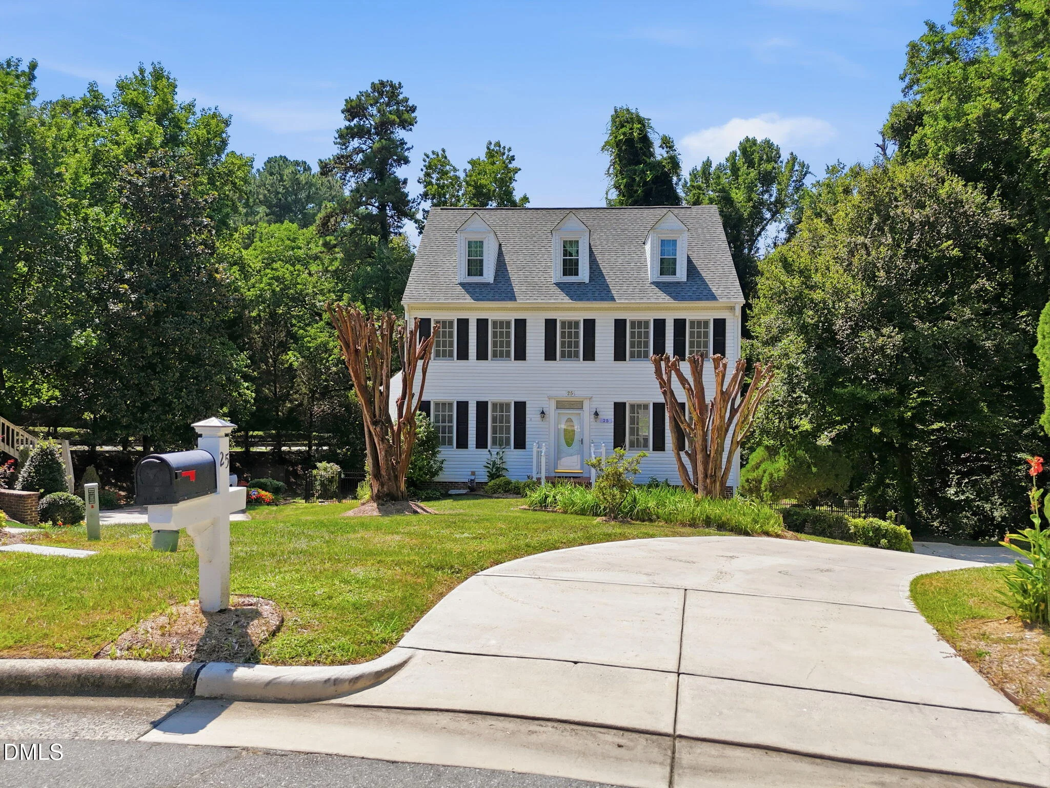 25 Saint Andrews Court