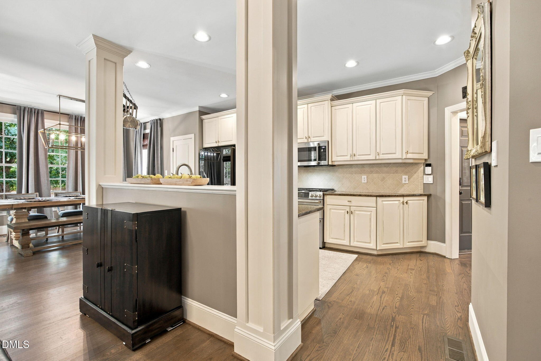 2400 Forestbluff Drive