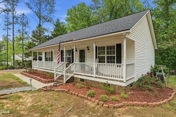 132 HILLTOP DR, FOUR OAKS, NC 27524 - Image 52ec2b9f7db14a7e1d522bccd03c7bee/368434299