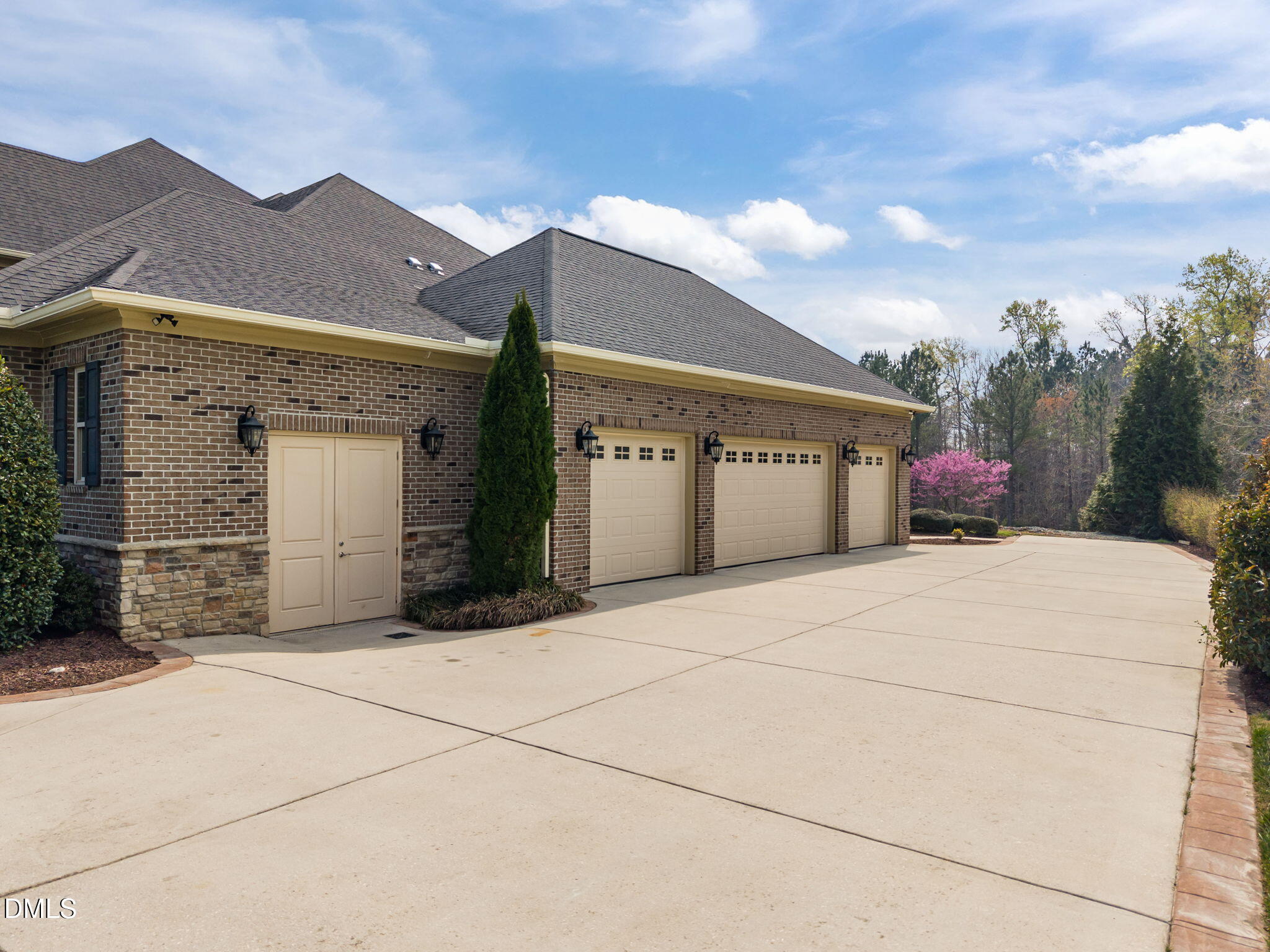 352 Rolling Meadows Lane