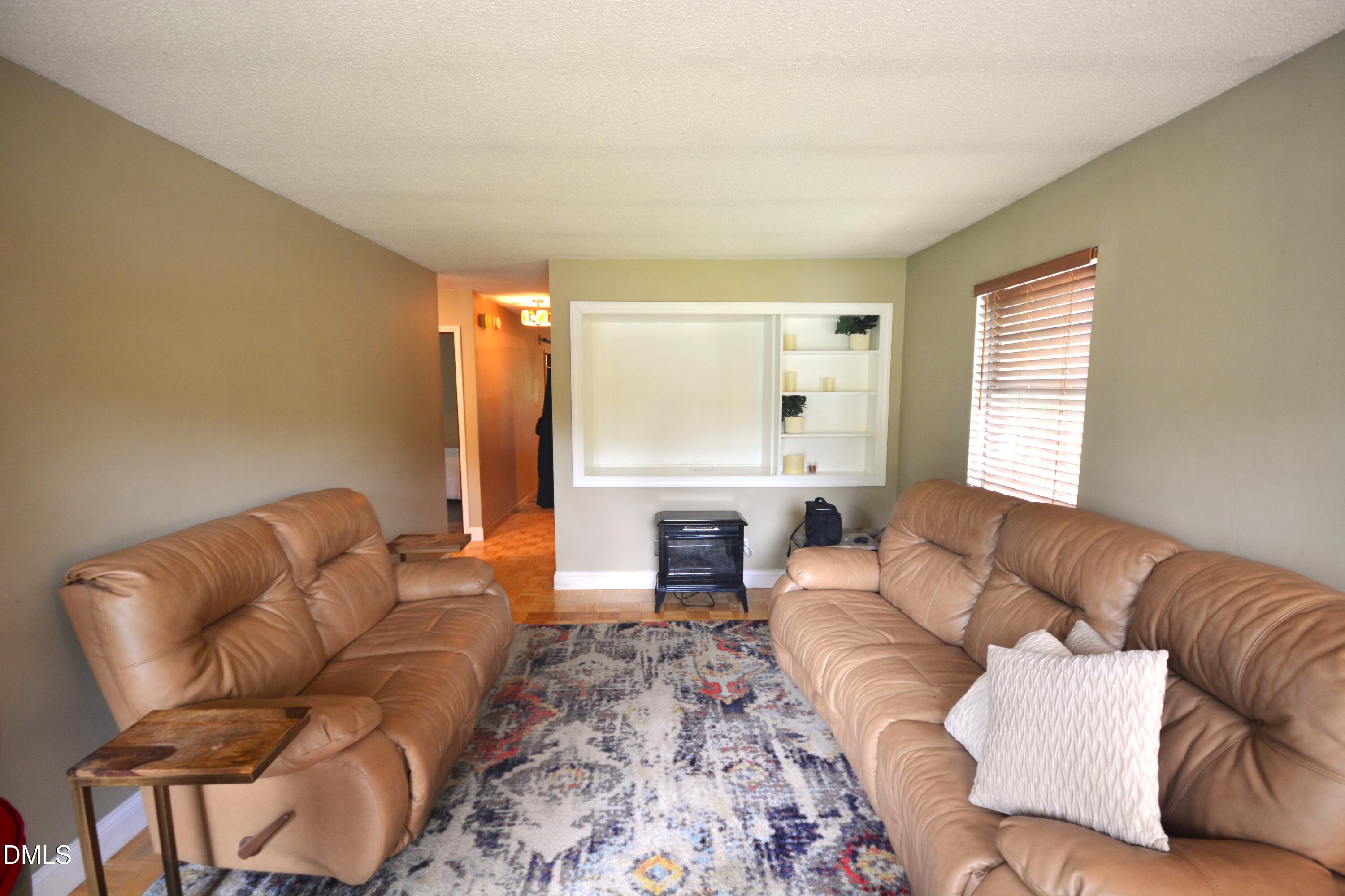 108 Scott Circle