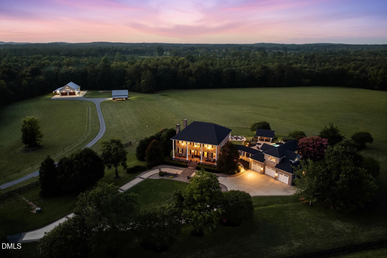 405 Deer Pond Way