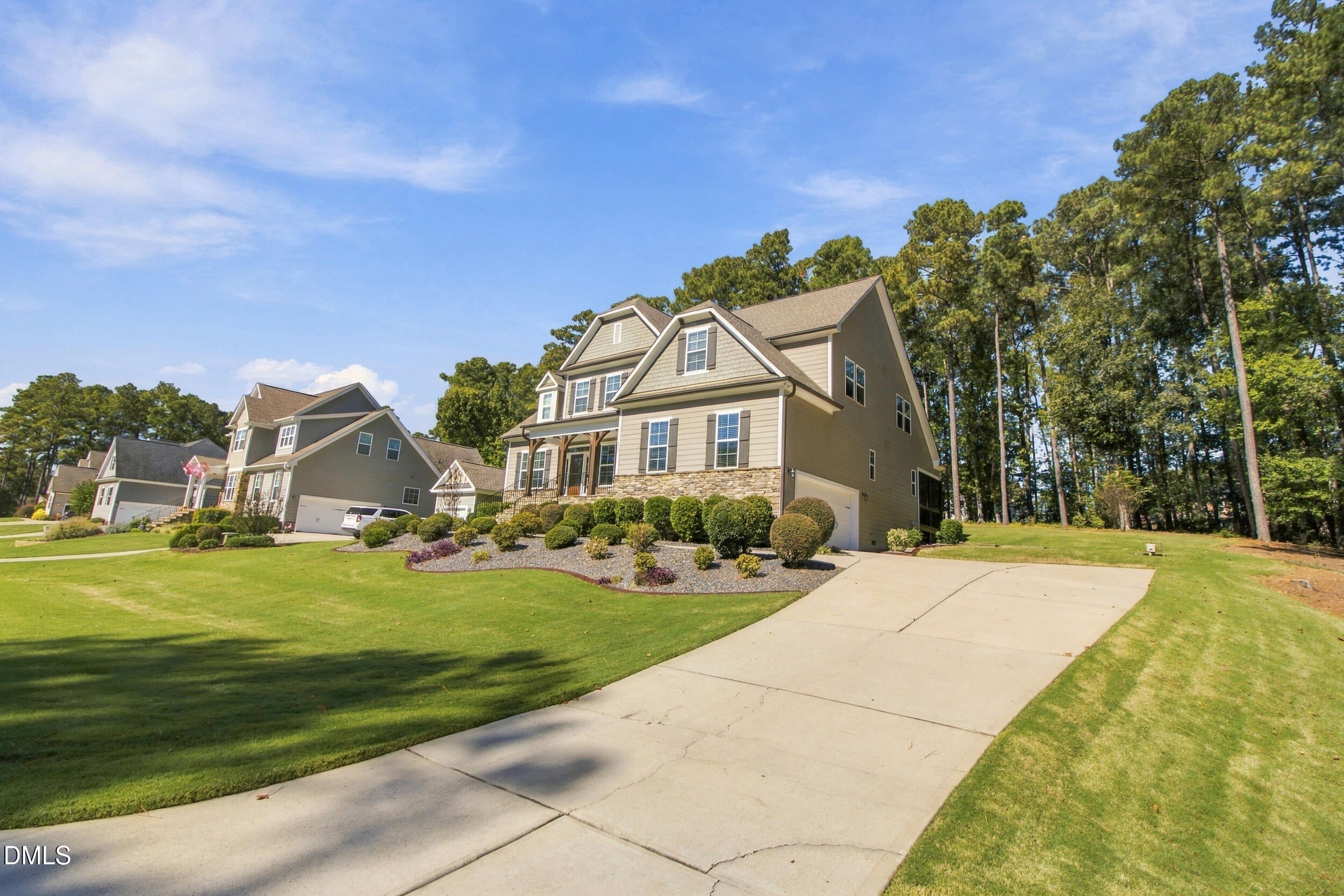 670 Rockport Drive