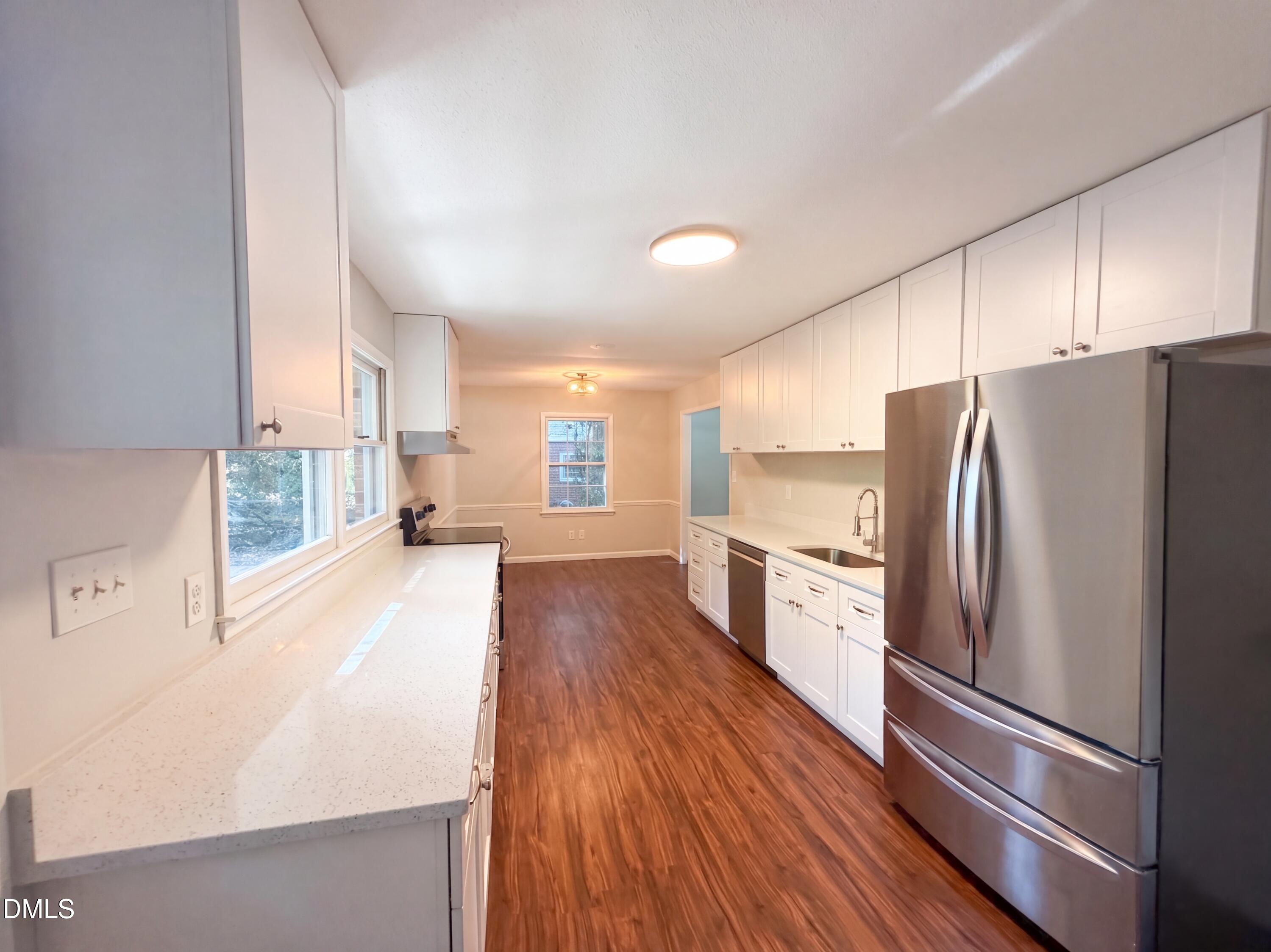 917 Hillview Drive