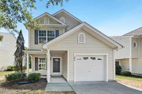 Photo of 906 Statler Drive, Durham, NC 27703 (MLS # 10194181)