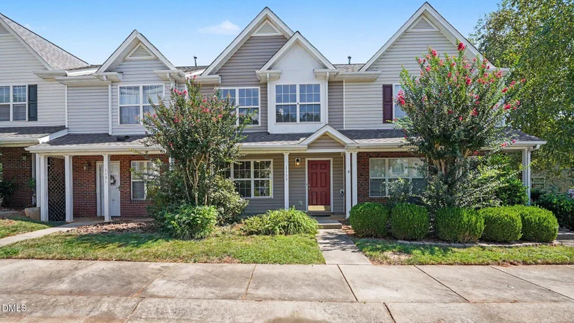 1133 Oak Blossom Wa Way, photo 1 of 33