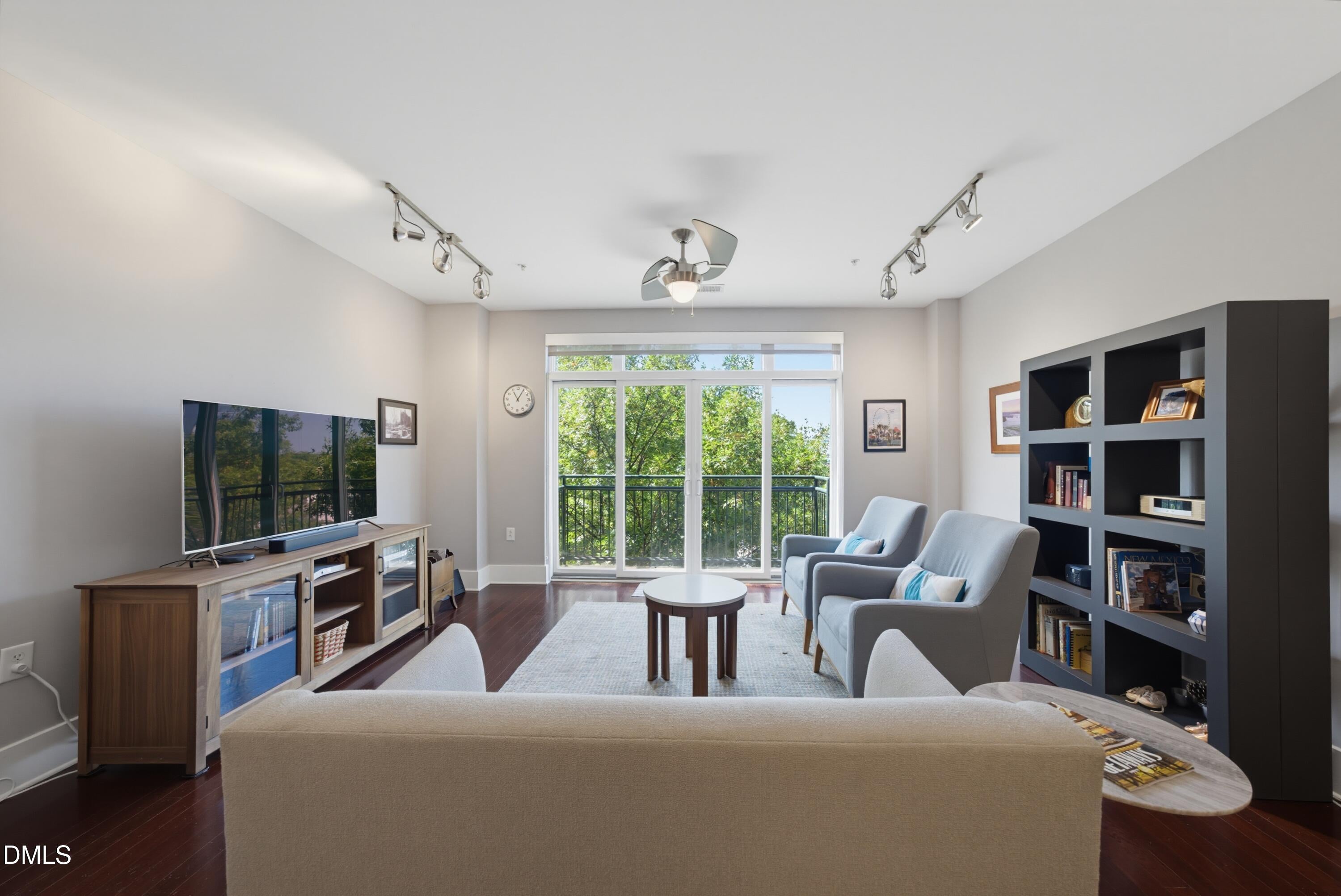 444 S Blount Street 325