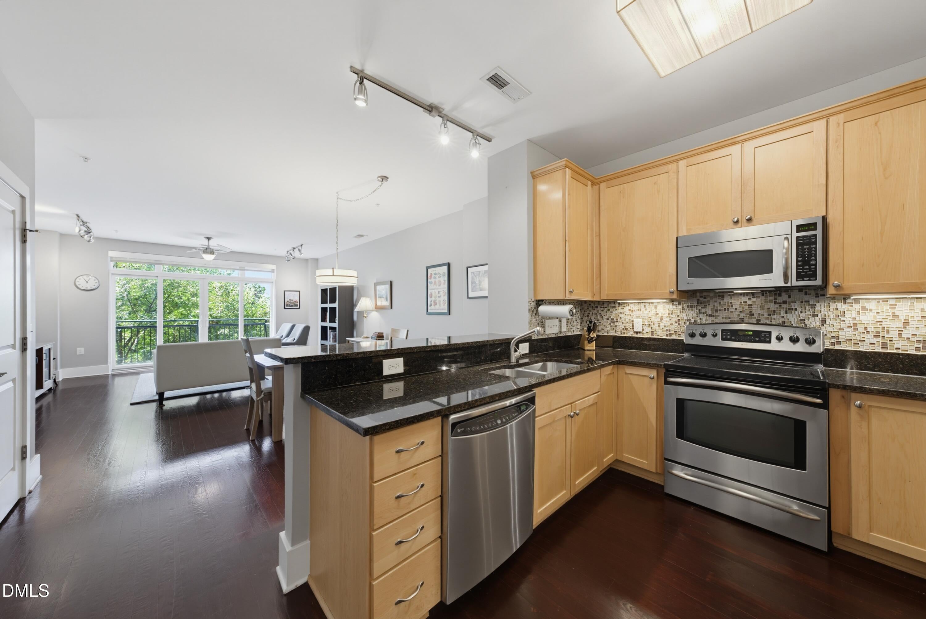 444 S Blount Street 325