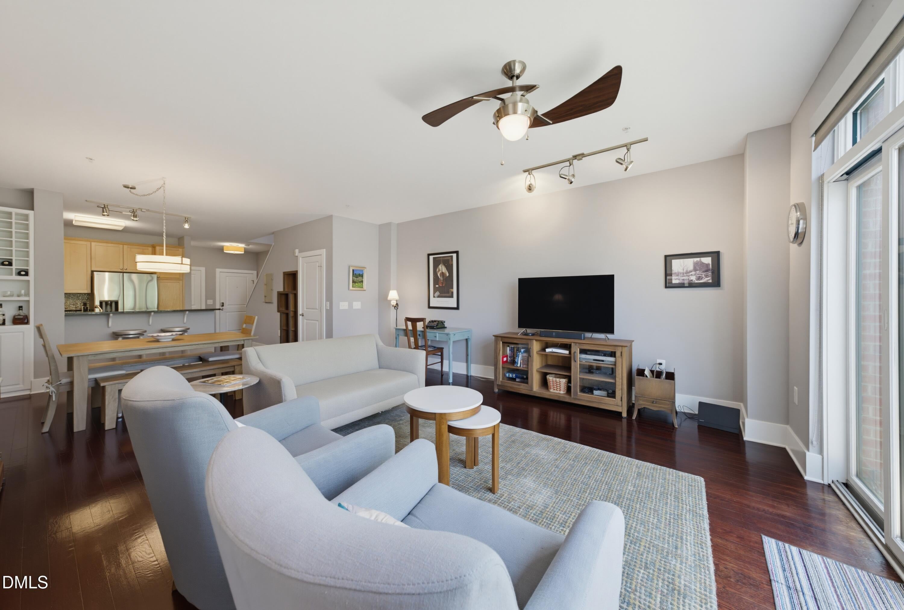 444 S Blount Street 325