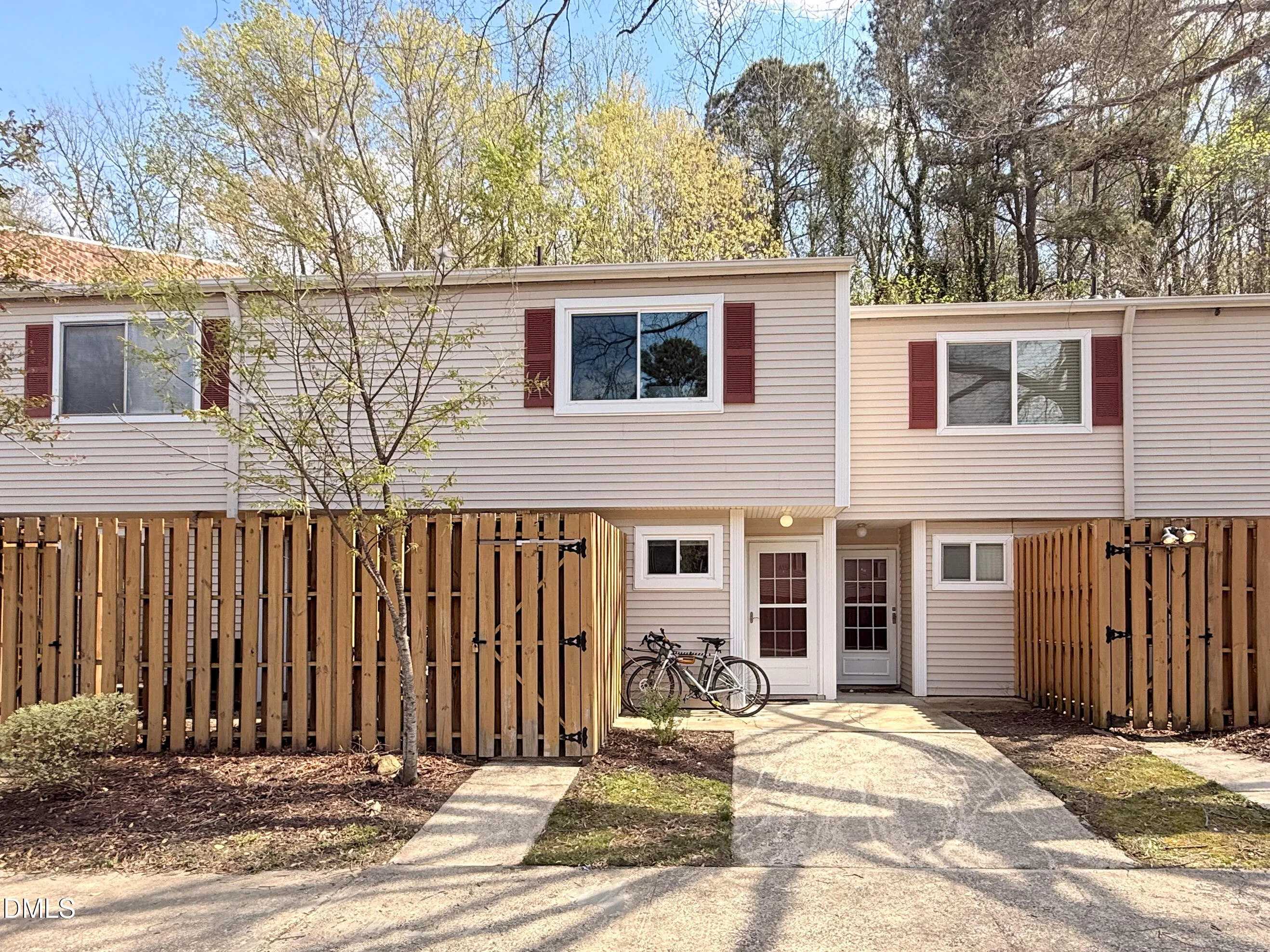 220 Elizabeth Street Unit Apt A15