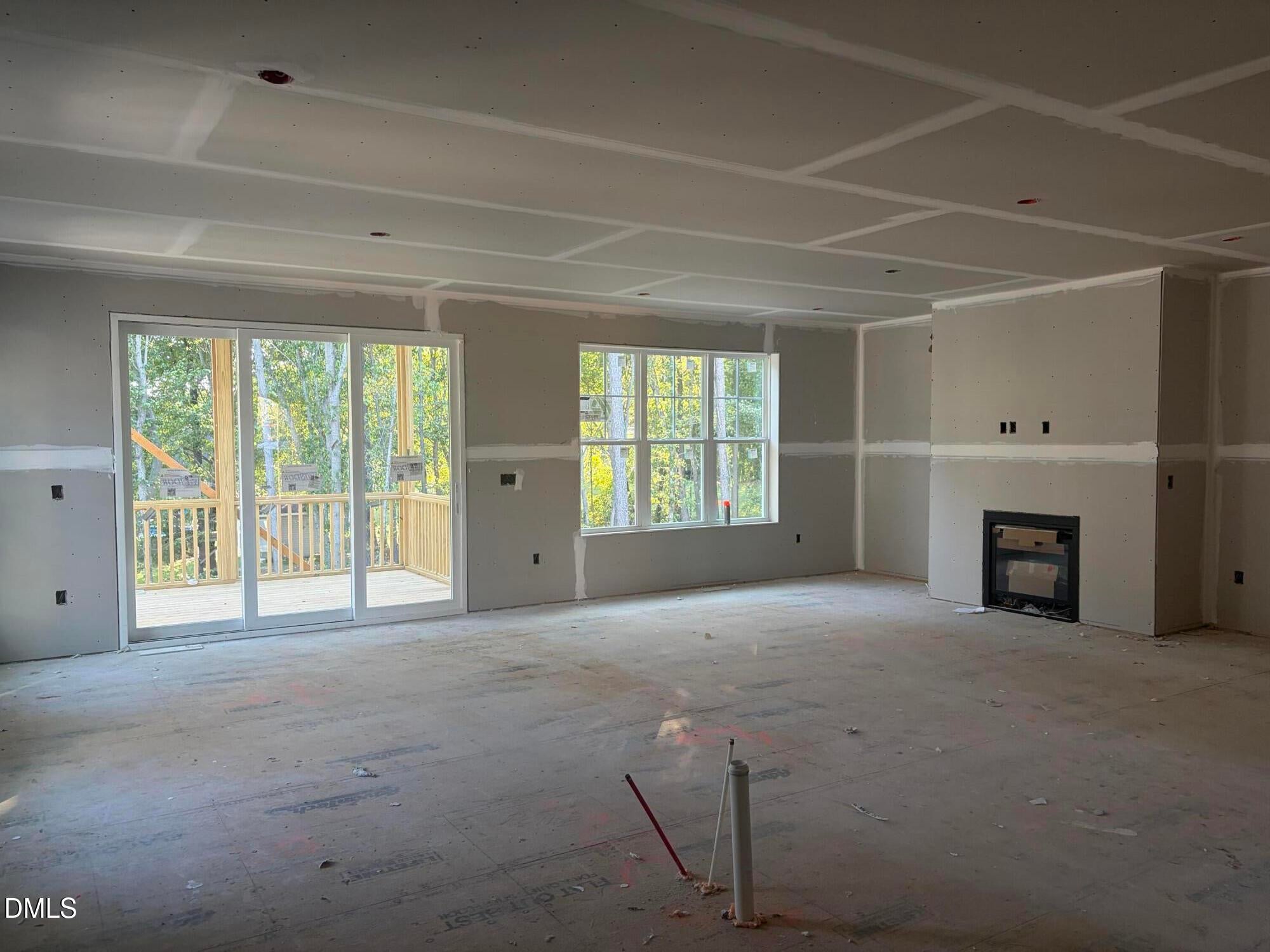749 W Holly Springs Road