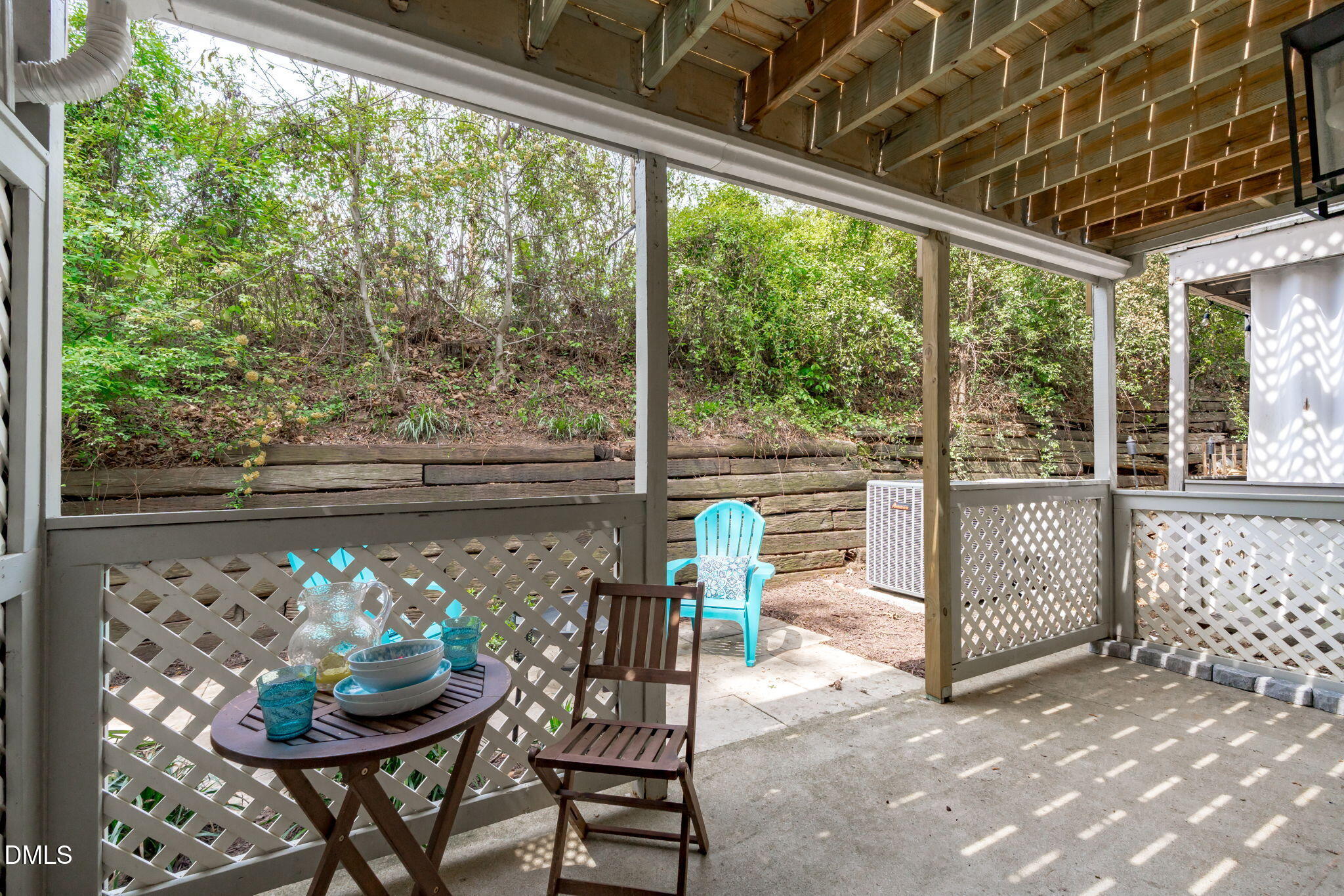 203 Oak Hollow Court