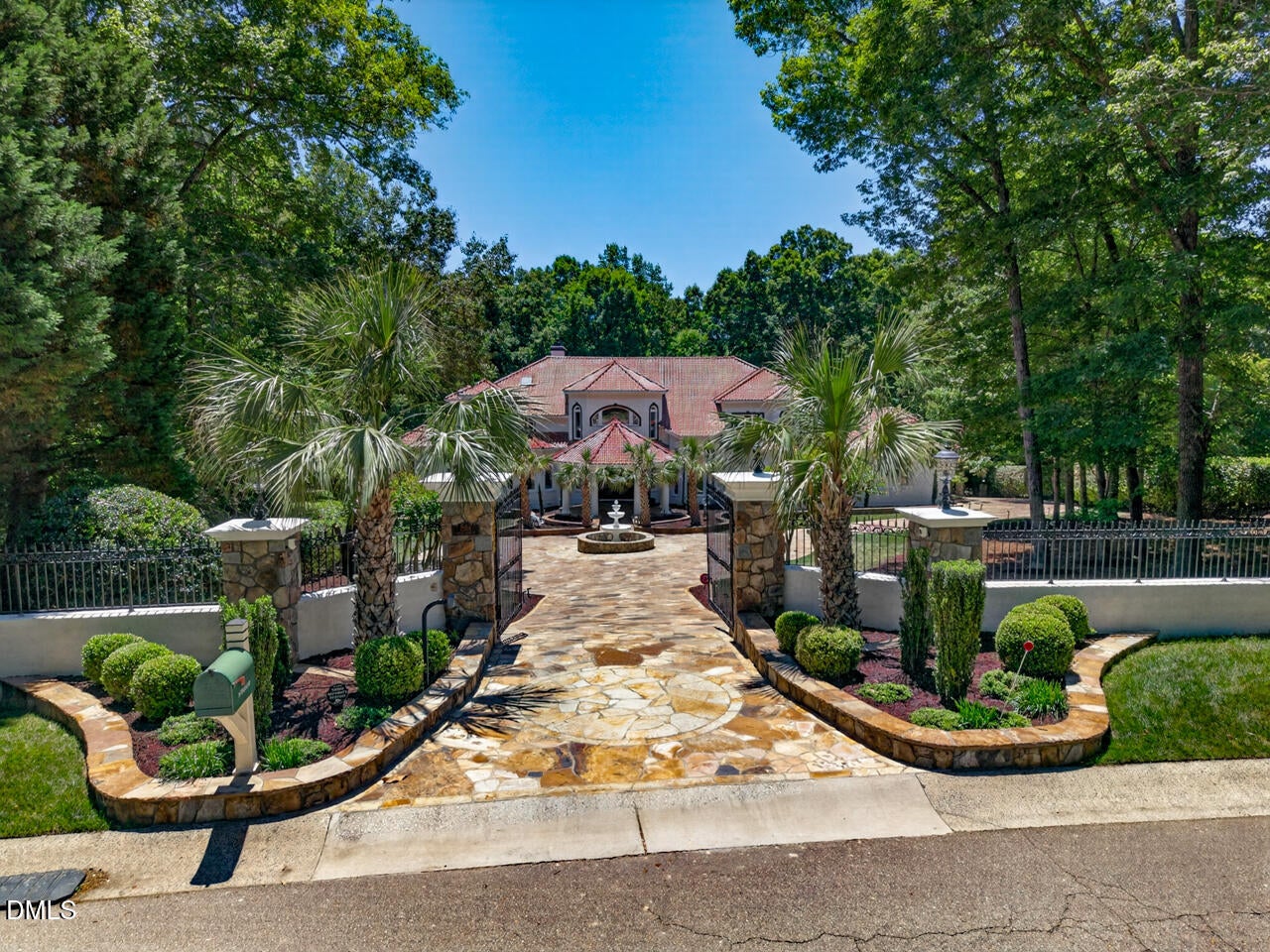 2504 Vintage Hill Court
