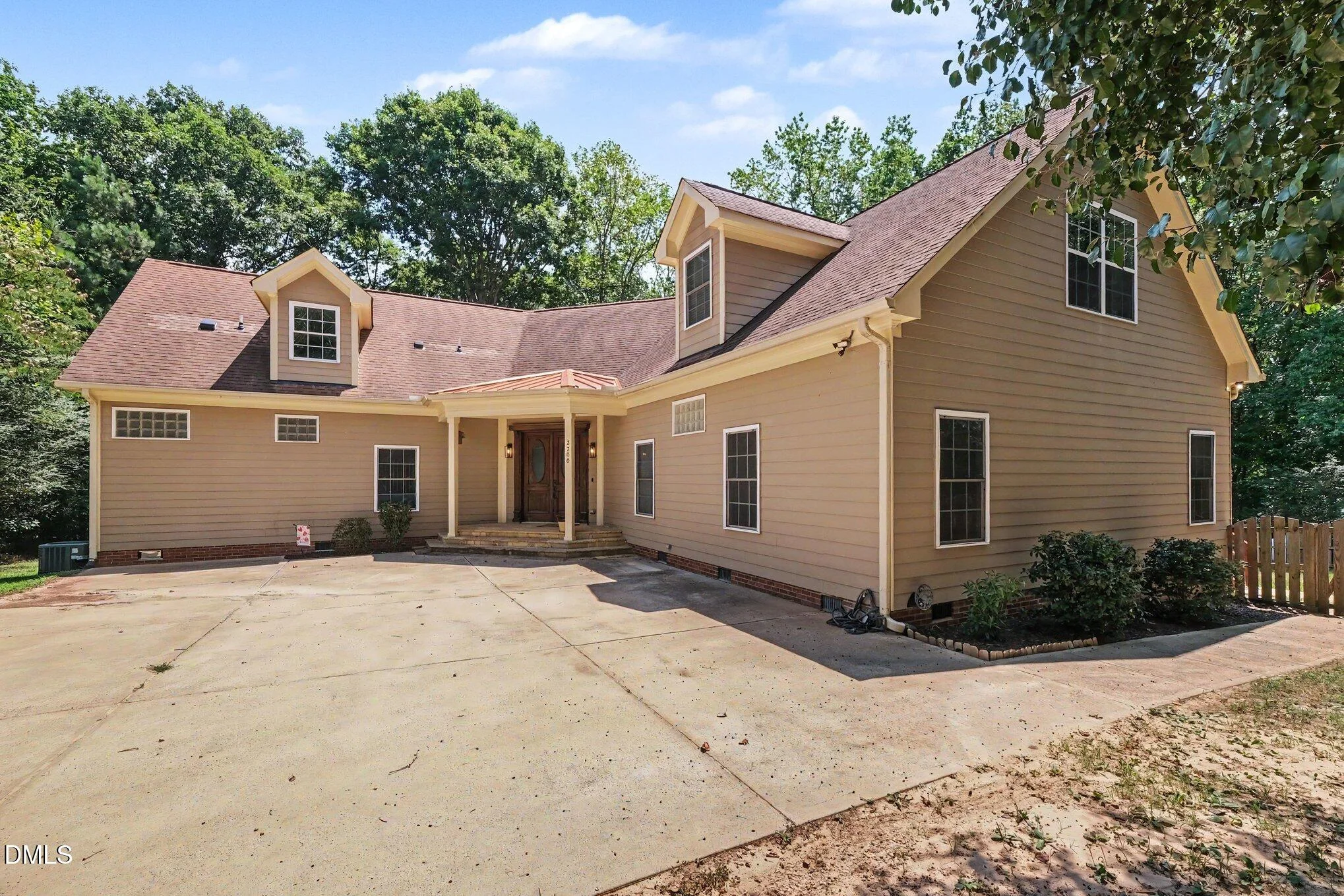2700 Misty Glen Trail