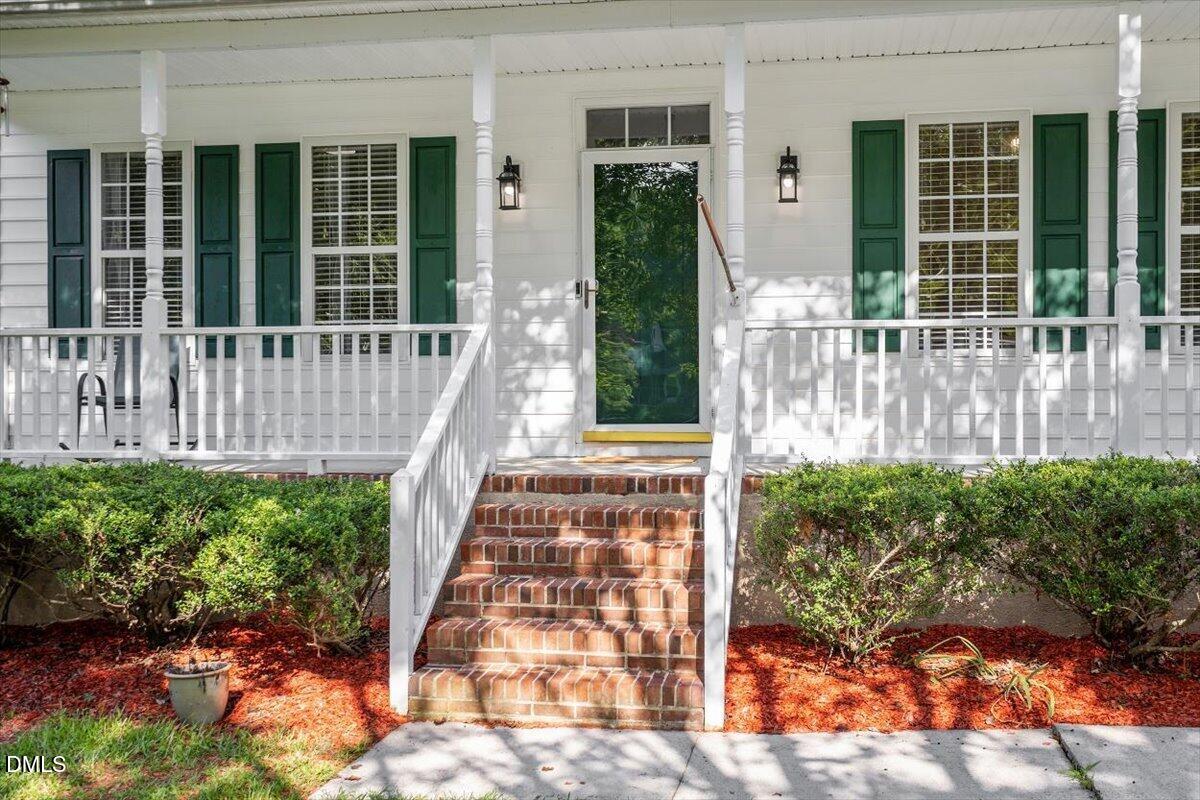3 Brookwood Court