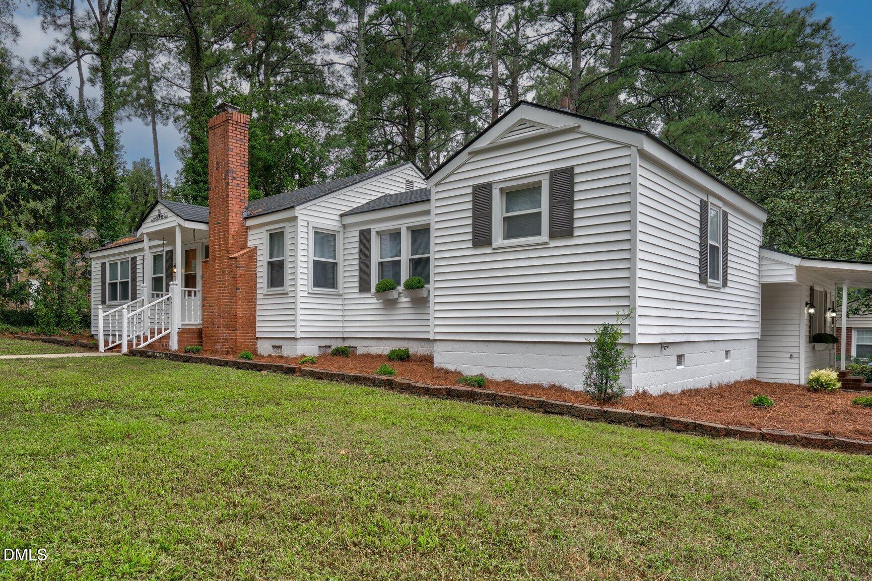 1009 Walnut Street W