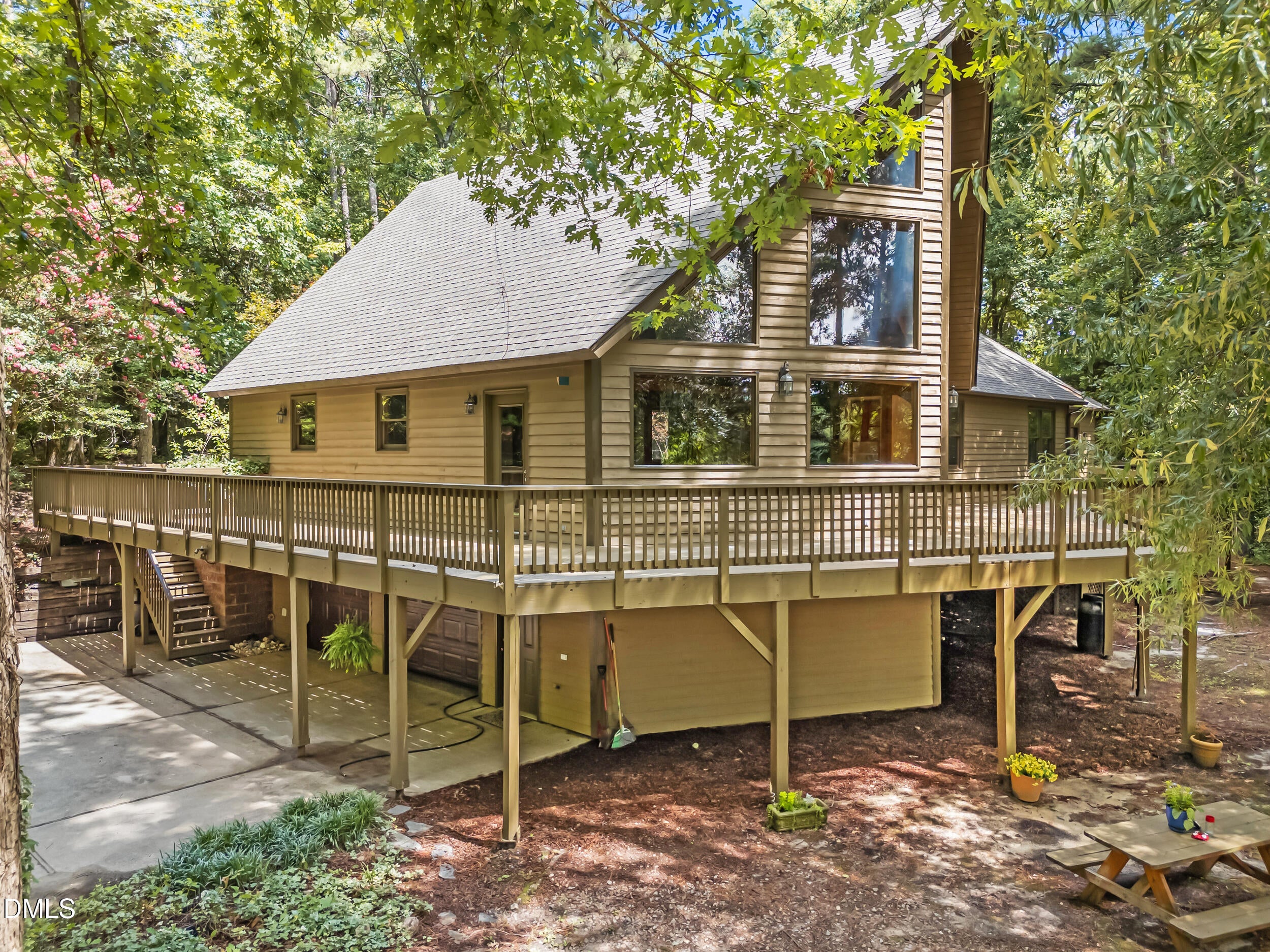 1621 Pearces Road