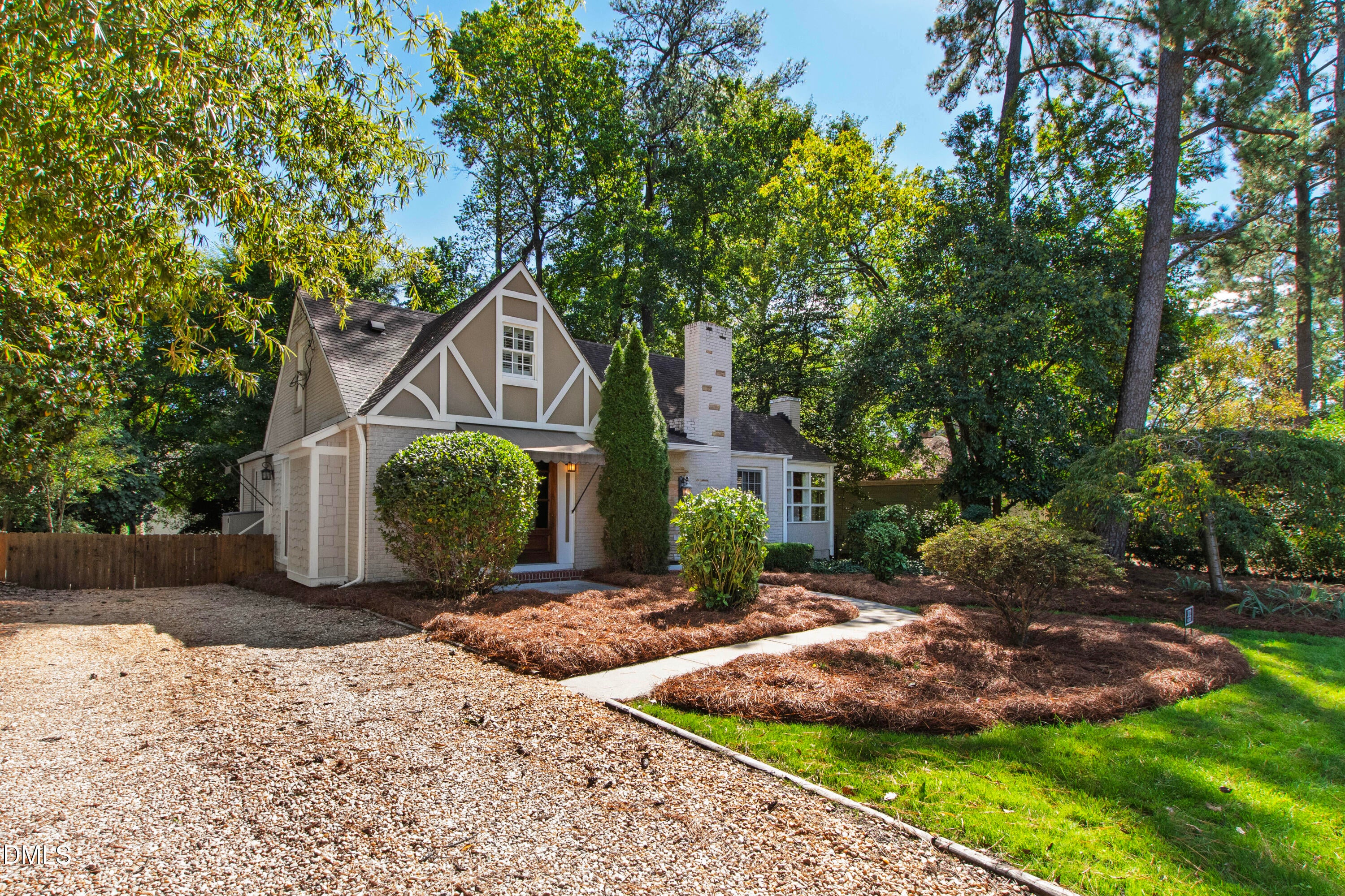 3712 Bellevue Road