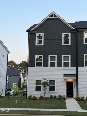 1373 HASSE AVE, APEX, NC 27502 - Image 59b32c9a142bb52efc84f98a8d508f44/2830580783
