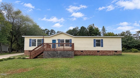 Photo of 103 Dennis Way, Clayton, NC 27520 (MLS # 10194263)