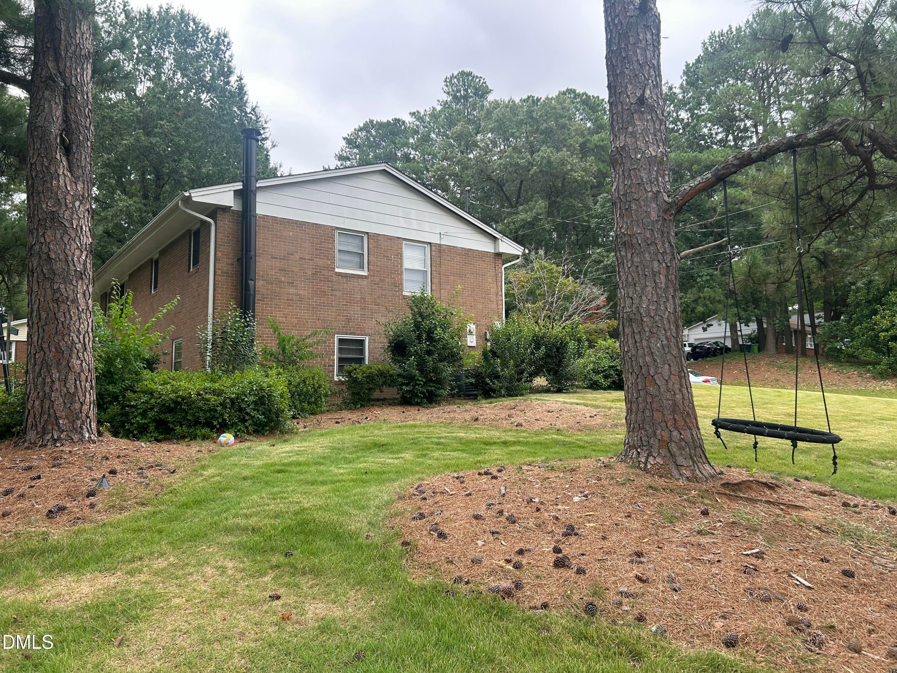 3401 Victor Place