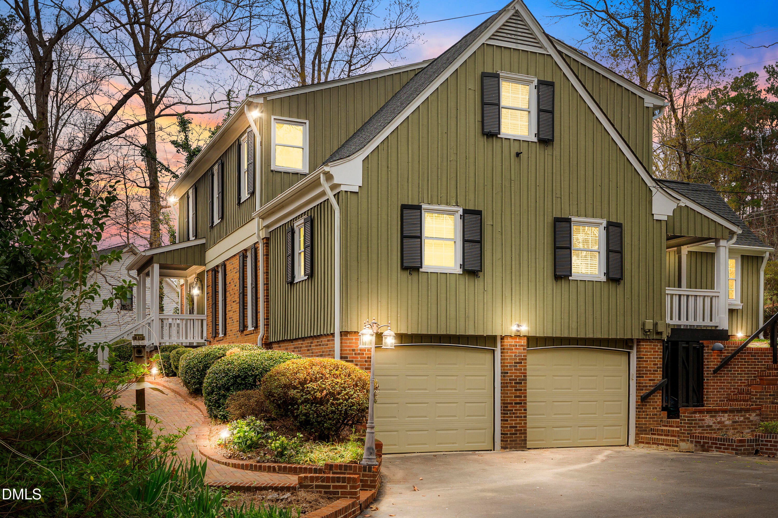 1302 Hermitage Road