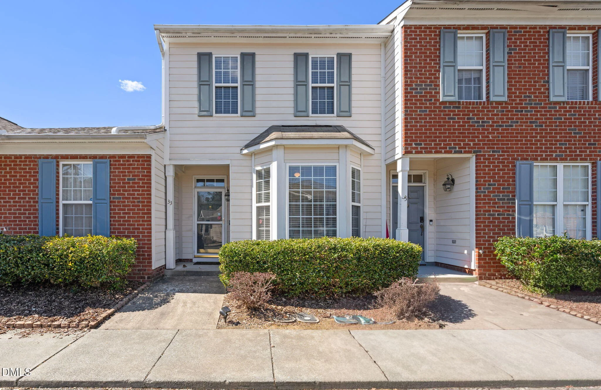 33 Signet Drive
