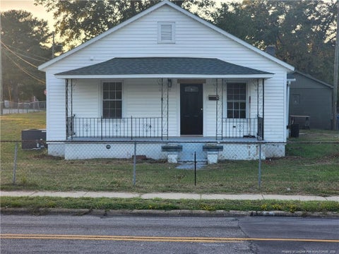 Photo of 2200 Southern Avenue, Fayetteville, NC 28306 (MLS # LP769714)