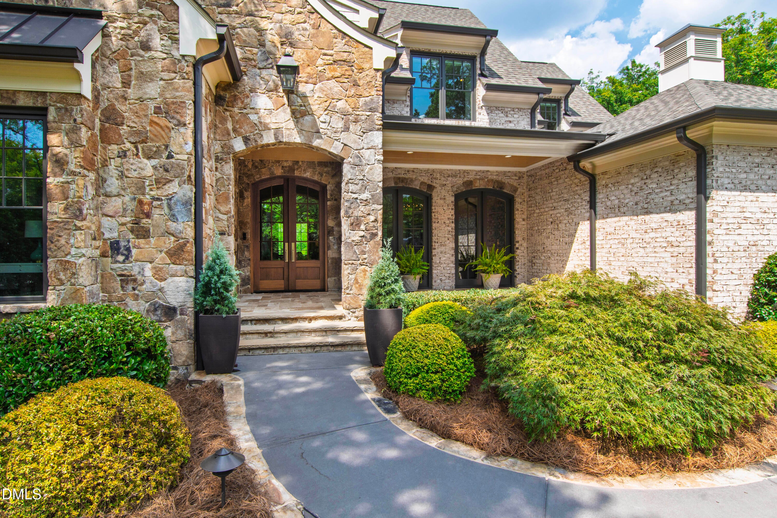 906 Lake Boone Trail