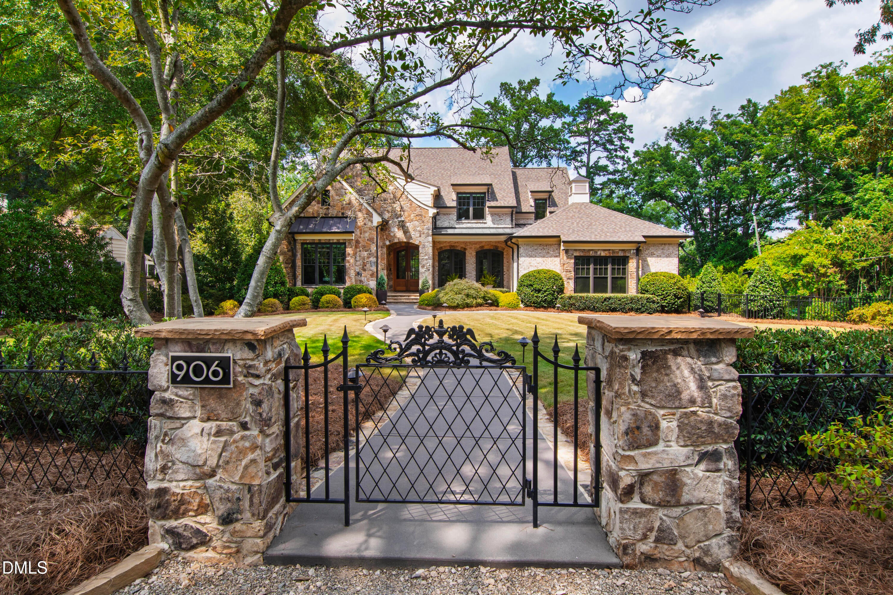 906 Lake Boone Trail