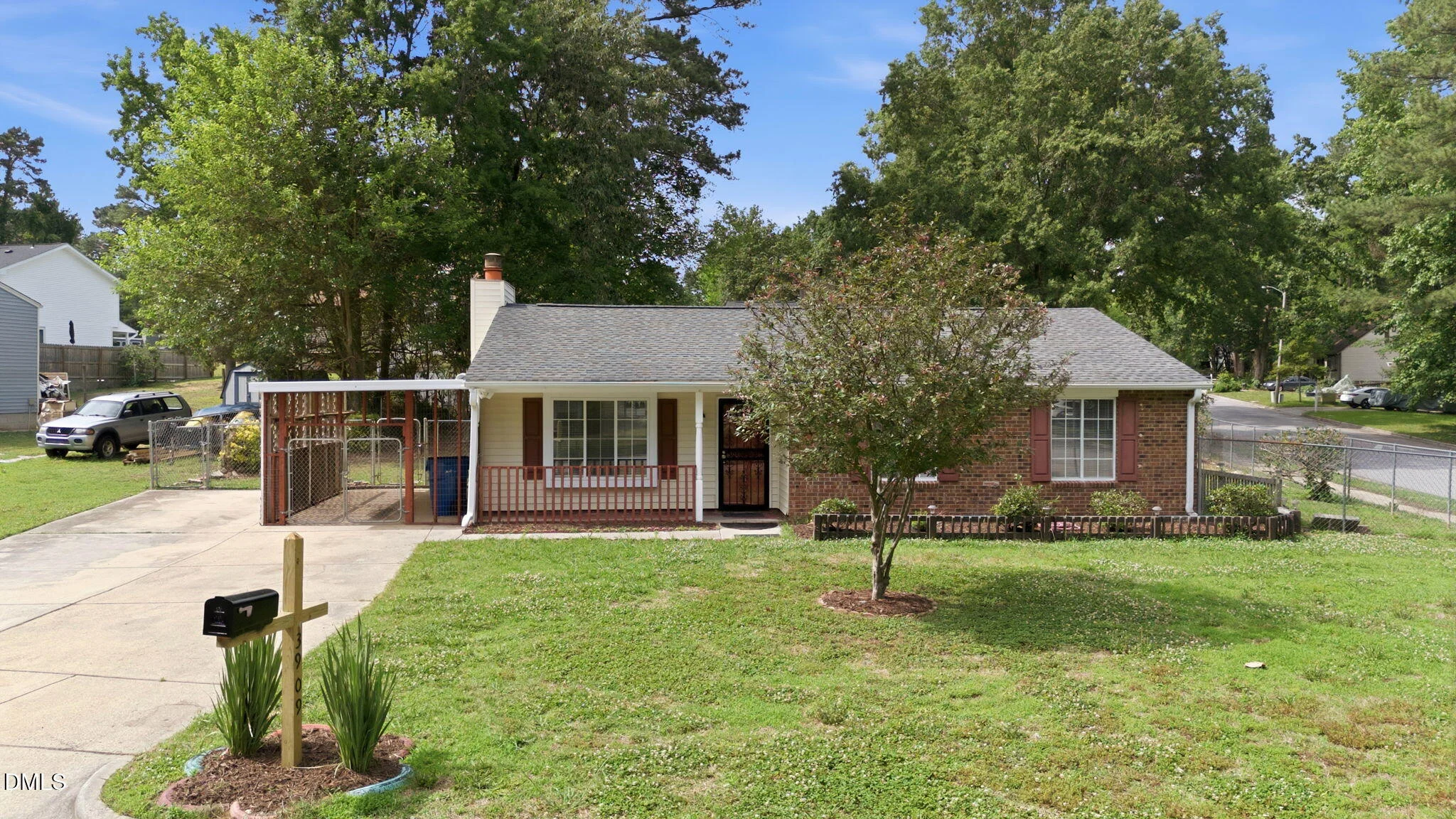 3909 Old Creek Court
