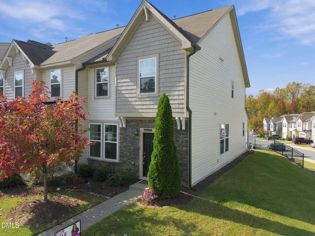 1164 Kenross Drive, photo 3 of 51
