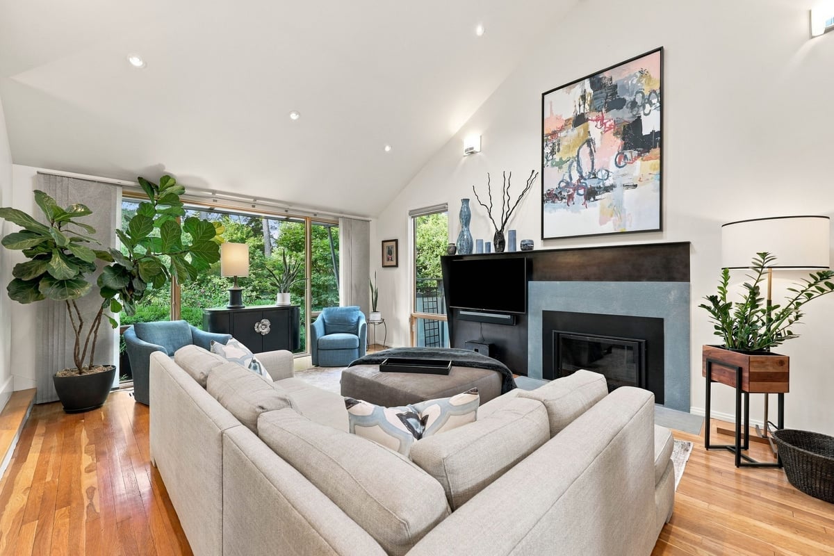 3007 Surrey Road