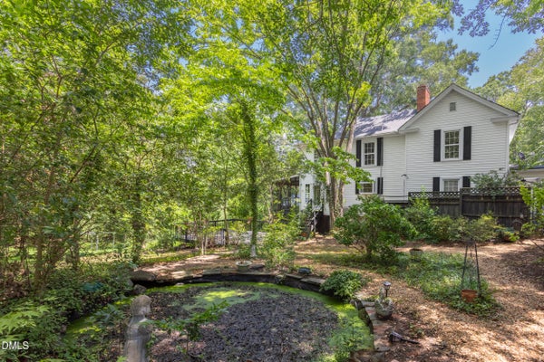 1018 WELLS ST, DURHAM, NC 27707 - Image 5c37dc71ea10a454e1de303a5eec31fd/2520382995