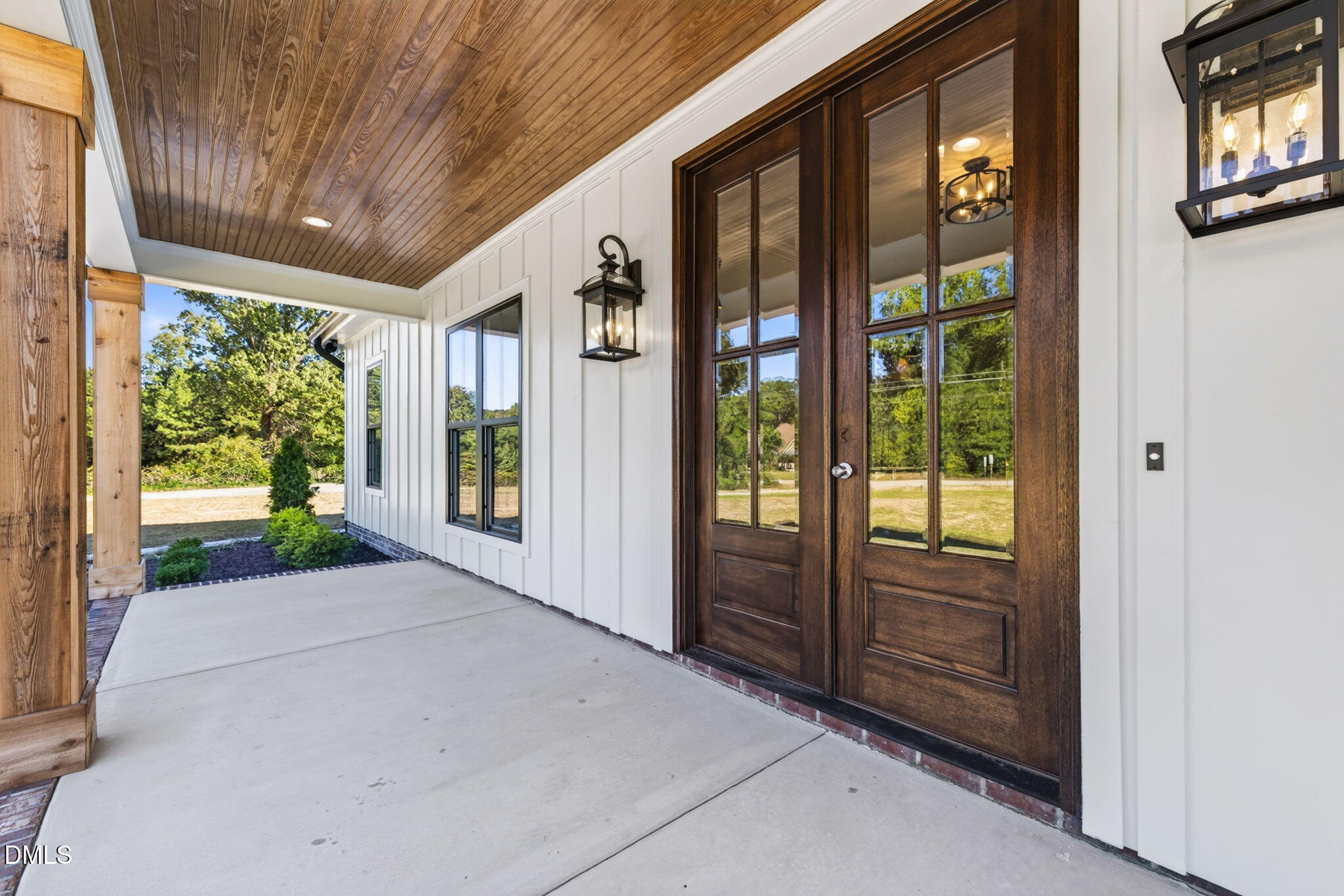 643 Dixon Road