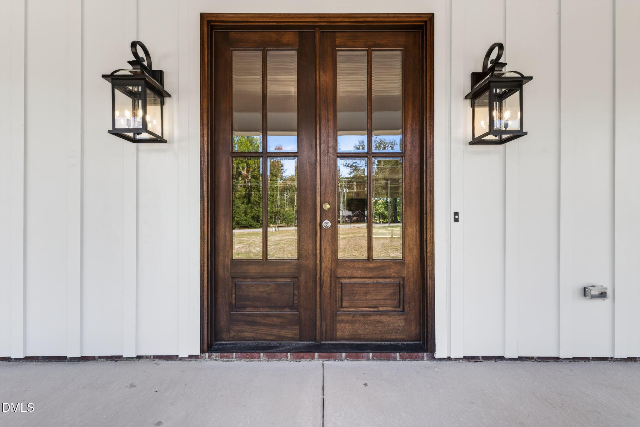 643 Dixon Road