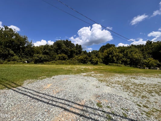 512 N MAIN ST, ROXBORO, NC 27573 - Image 5cc918699c8c8ec32db0d0f88ddb1c62/2204953196
