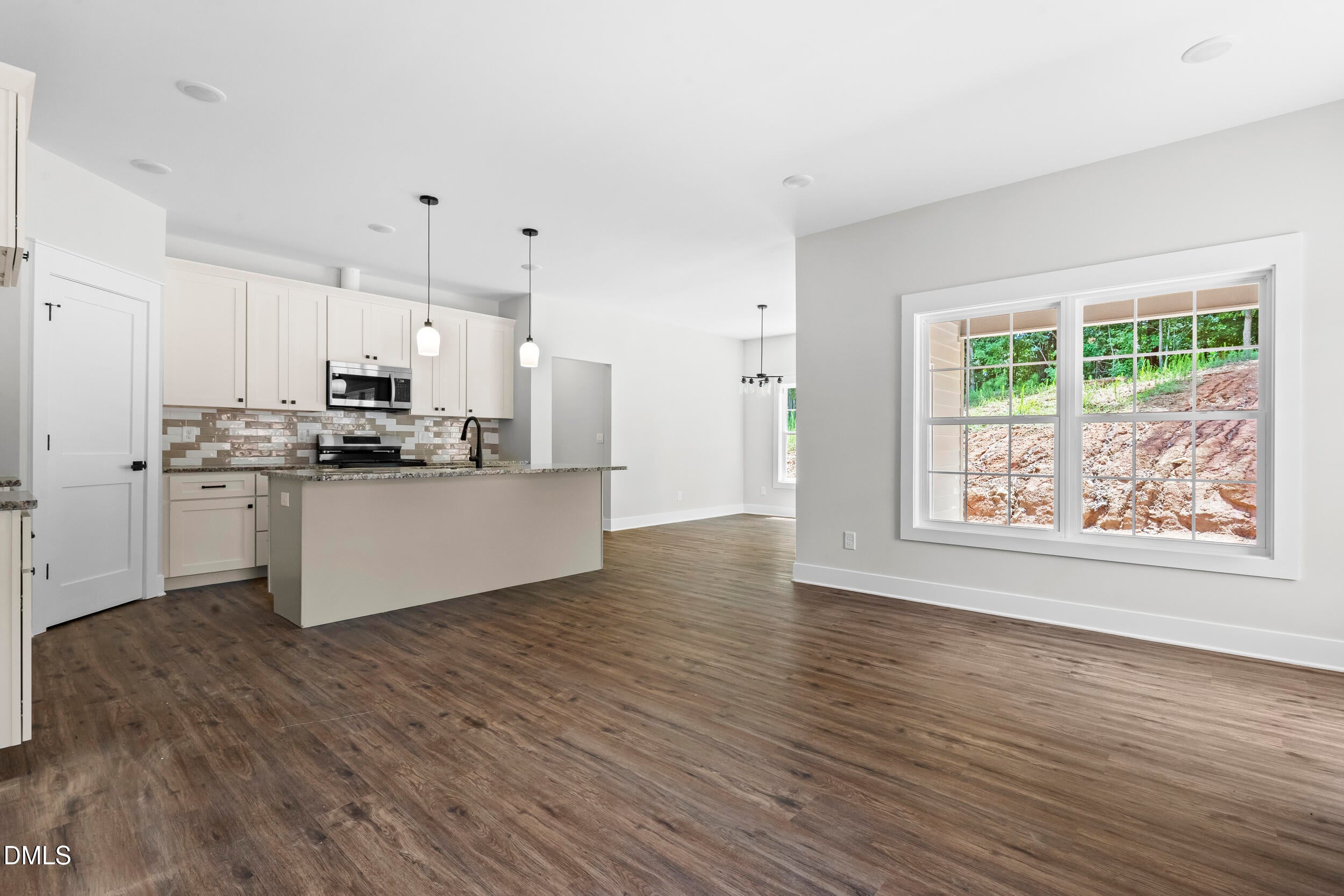 150 Vast View Way