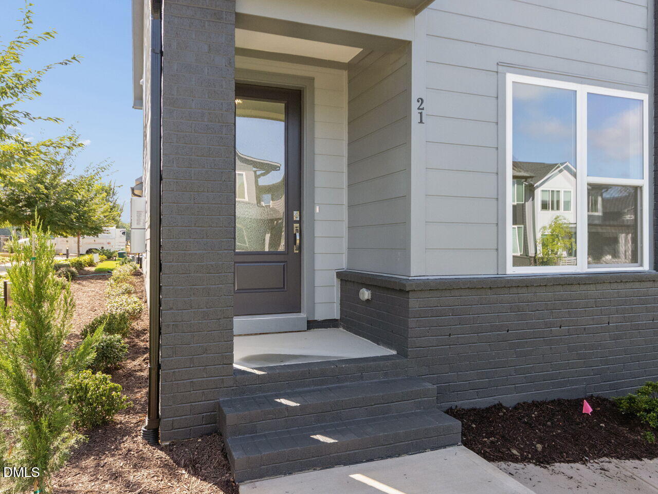 21 Tallgrass Road